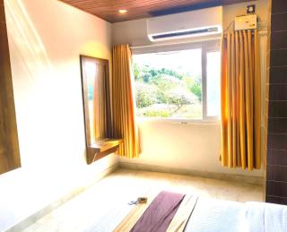 Andaman Beach Resort - 4