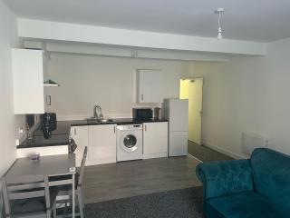 Cosy & Modern 2-Bedroom Flat - Derby - 2