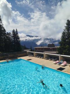 Appartement 2 chambres avec une grande Terrasse Accès gratuit Piscine, Jacuzzi, salle de sport - Chamrousse - 3