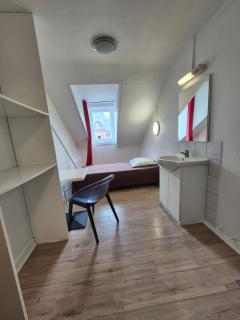 Budget Hôtel Weber - Strasbourg Centre Gare - Strasbourg - 0