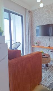 Quzuri Homestay - Artesano Delux Studio near JKIA & SGR Nairobi - Nairobi - 6