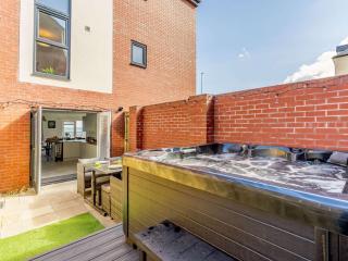 4 Bed in Whitley Bay 87396 - Whitley Bay - 2
