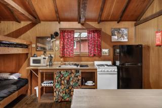 Cabin 4 - Russell - 2
