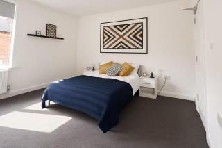 Modern 3 Bed House in Derby - FREE Parking - Hosted by Stay Host Save - Derby - 1