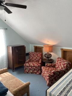 Private pet friendly beach house, steps to beach - Cloverdale - 5
