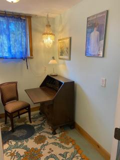 Private pet friendly beach house, steps to beach - Cloverdale - 2