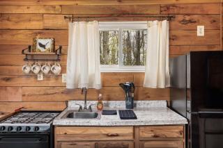 2BR Eagles Nest Cottage - Russell - 4