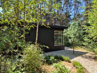 Stijlvolle bungalow met privébos - 1