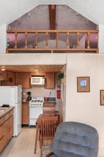 Vacation Home Rental PM C-06 - Russell - 7