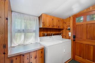 Cozy Lakefront Cottage on Black Lake - Onaway - 5