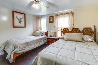 Chucker Chalet - Hunters Haven in Houtzdale! - - 1