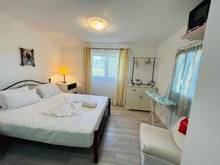 Villa bruka - Eretria - 4