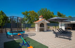 Home Sweet Home - Makarska by Villas Guide - Donji Vinjani - 9