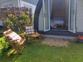 Beautiful and Cosy Garden Pod Saintives - 3