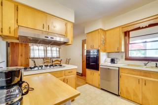 Robbinsville Retreat - Creekside Home with Deck! - 4