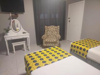 Fairway Guest Lodge - Margate - 9