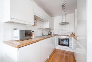 Modern Angel Flat with Balcony - Londra - 9