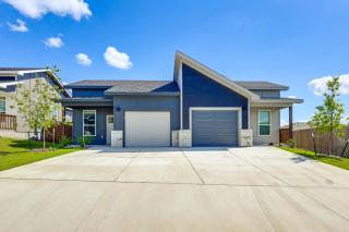 2 Mi to Downtown Temple Newly Built Townhome! - Temple - 0