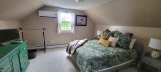The Little Swan Retreat - New Bedford - 9