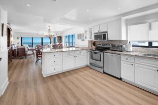 Luxury, direct oceanfront top-floor corner with wrap-around balcony and heated pool - New Smyrna Beach - 7