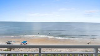 Luxury, direct oceanfront top-floor corner with wrap-around balcony and heated pool - 5