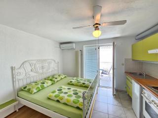 ANITA 2 Apartment 150m from the beach - 6