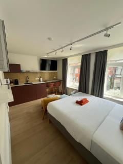 Business Accommodation 'Eclectic Living' Nomad - Geel - 0