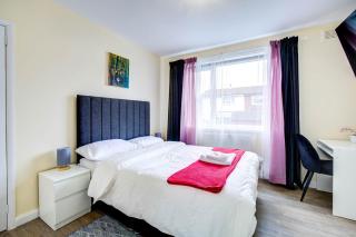 Bright & Spacious 3 Bedroom Home in Newcastle - Kenton - 5