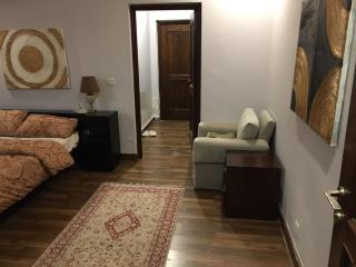 F10 Family House Islamabad - Islamabad - 7
