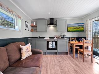 Robins Nest Lodge - South Molton - 8