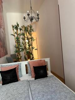 Spring Roses Downtown Boutique Hotel ON THE FAMOUS VÁCI FASHION STREET FREE COFFEE, TEE - Budapest - 2