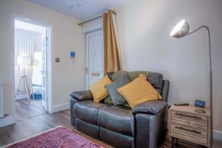 Croft Court - 1 Bedroom Apartment - Tenby - Tenby - 2