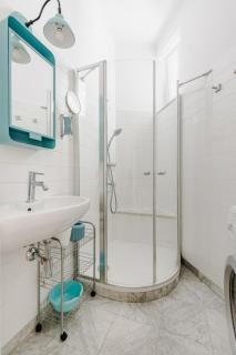 Artistic Nest near Port PRAGA by VAYA STAYS - 3