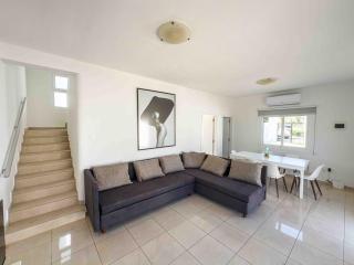 Chris Family Villa - Walk to Fig Tree Bay - Protaras - 6