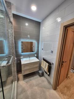 Sweet Home Hydra - Hydra - 8