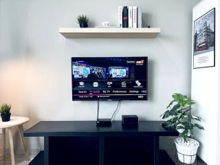 Aurora Homes at i-City - WiFi TV Box and 1 Carpark - Shah Alam - 9