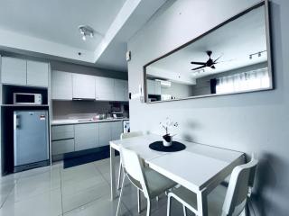 Aurora Homes at i-City - WiFi TV Box and 1 Carpark - 5