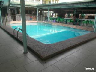 Room in Lodge - Cynergy Suites Festac Town - Amuwo - 5