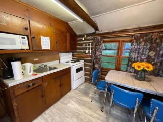 Balsam Lake - 2-Bedroom Cottage #8 - 8