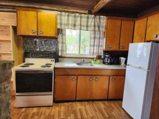 3-Bedroom Cottage #10 - Balsam Lake - Kawartha Lakes - 6