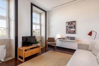 Large Studio with Clerigos Views - Porto - 9