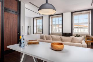 Large Studio with Clerigos Views - Porto - 6
