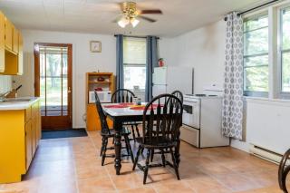 Cobblestone 2-Bedroom Cottage #3 Adams - 5