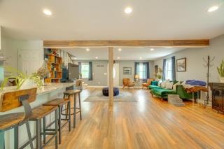 Walk to Putnam Lake Updated Home with Deck - - 6