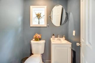 Walk to Putnam Lake Updated Home with Deck - - 4