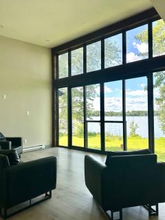 3-bedroom Englewood Lakefront Main House - Lakefield - 0