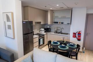 luxurious apartment 1BR Stay steps to Ferrari & Warner Bros Yas Mall - 4