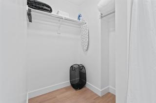 Unique 2BR SLC Short Walk to Temple, Shops, Food - 4