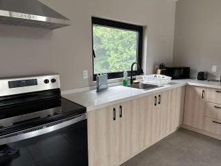 3-bedroom Lakefront Villa #7 - Lakefield - 1