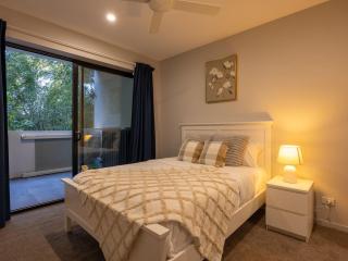 2BR Apartment with Balcony Easy Access All Hotspot - Brisbane - 6